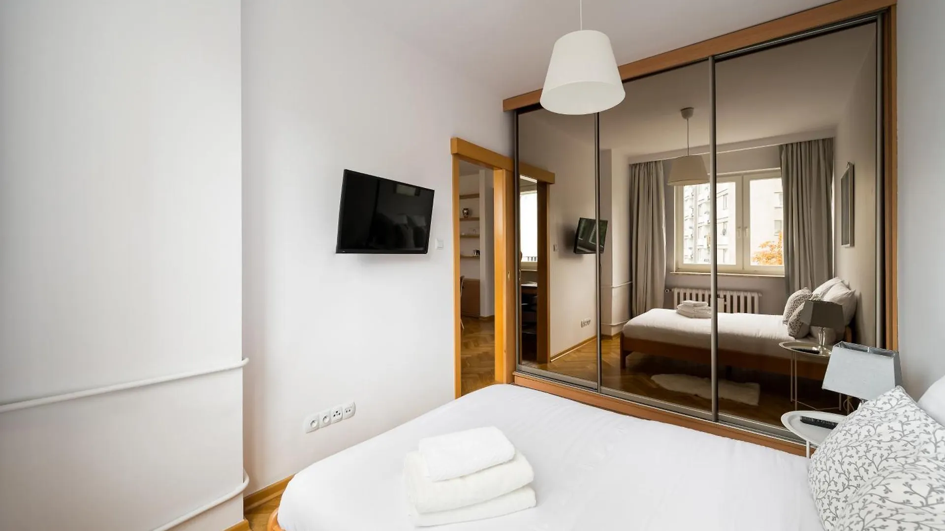 Grand Theatre Cosy Apartment ワルシャワ